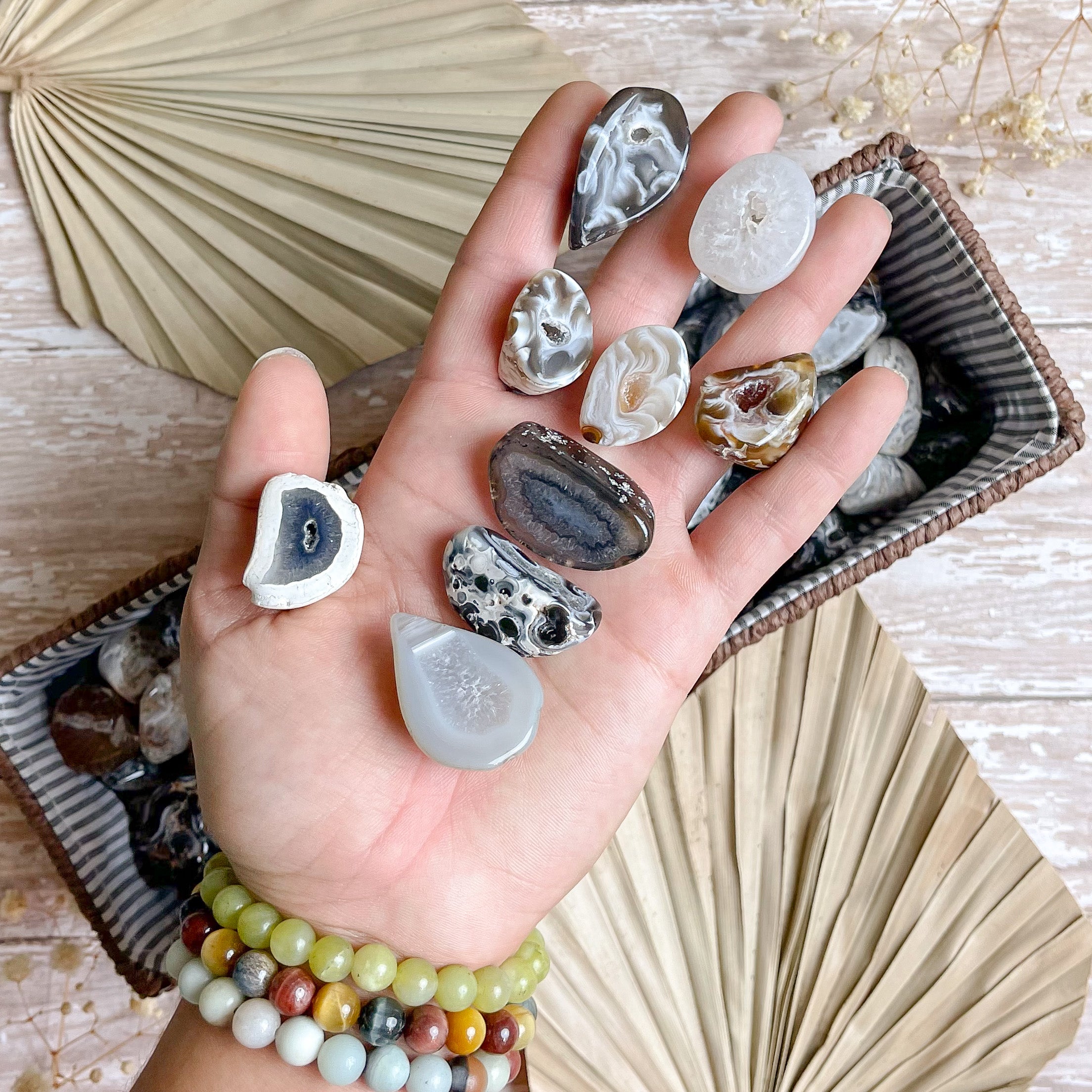 Agate Geode Tumbled Stone